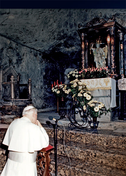 Front cover of the March 2014 issue